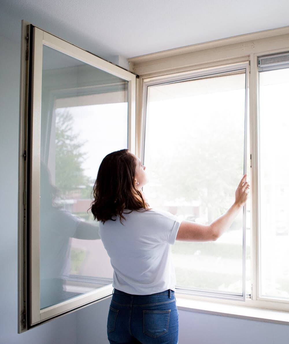 Horren Die Zorgen Voor Een Natuurlijke Ventilatie Bij Draaikiepramen